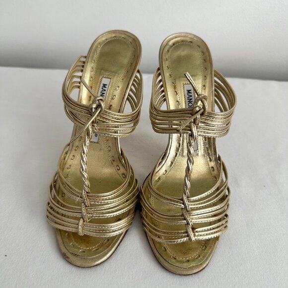 Manolo Blanick beautiful gold -shoes - Picture 1 of 5